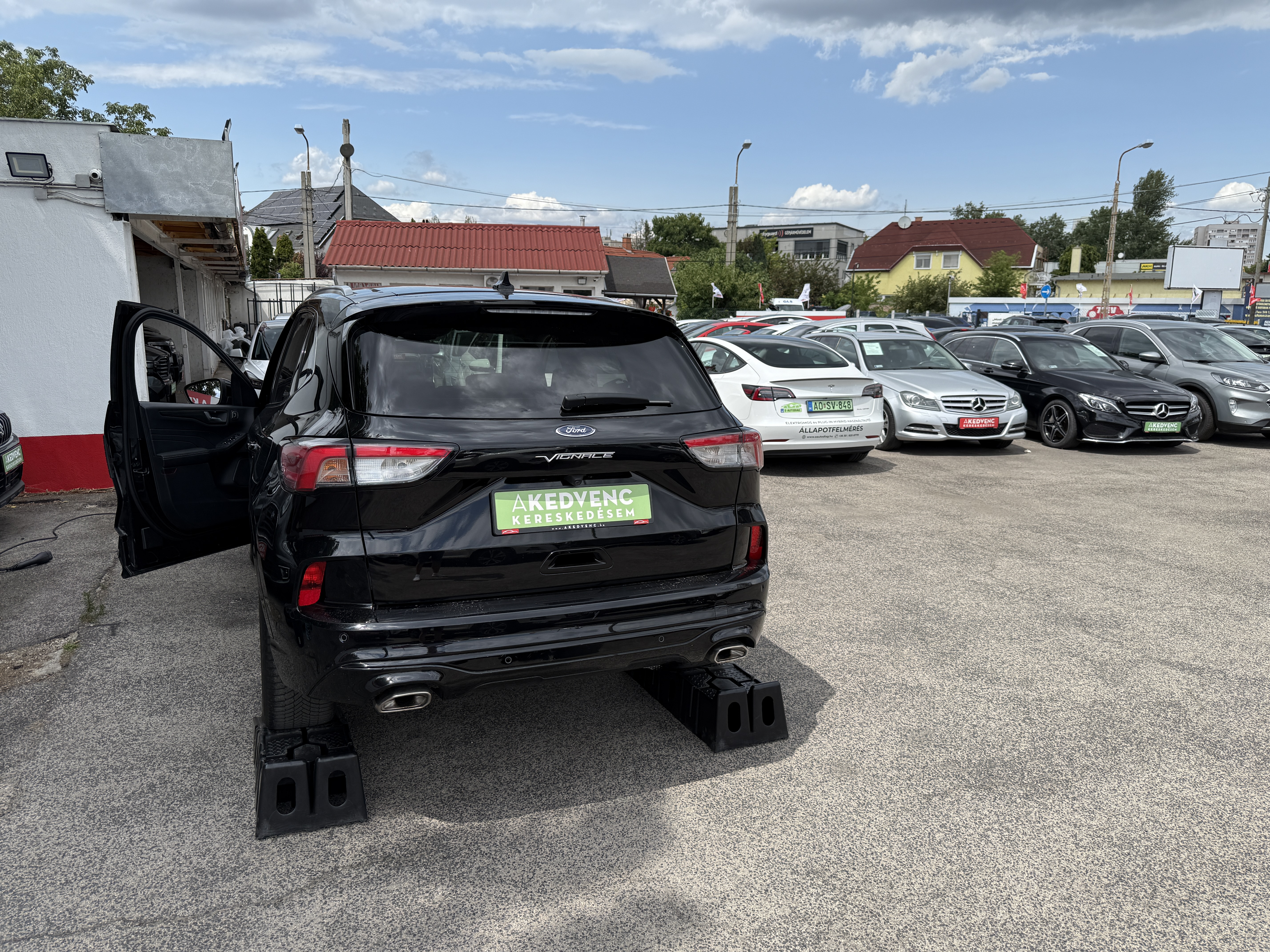 Ford Kuga Plug-in Hybrid helyszíni állapotfelmérés Budapest