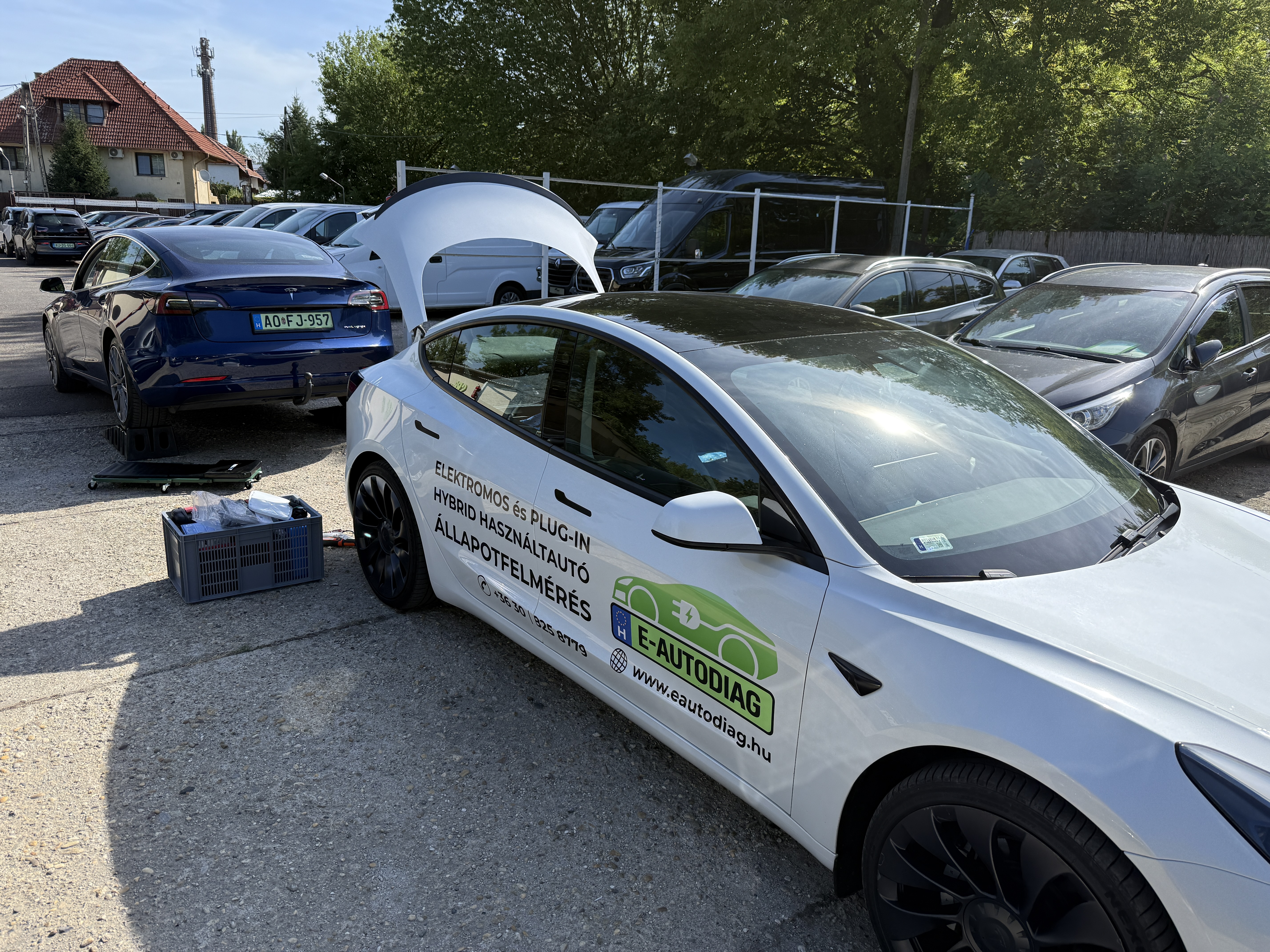 Tesla Model 3 teljeskörű helyszíni állapotfelmérés